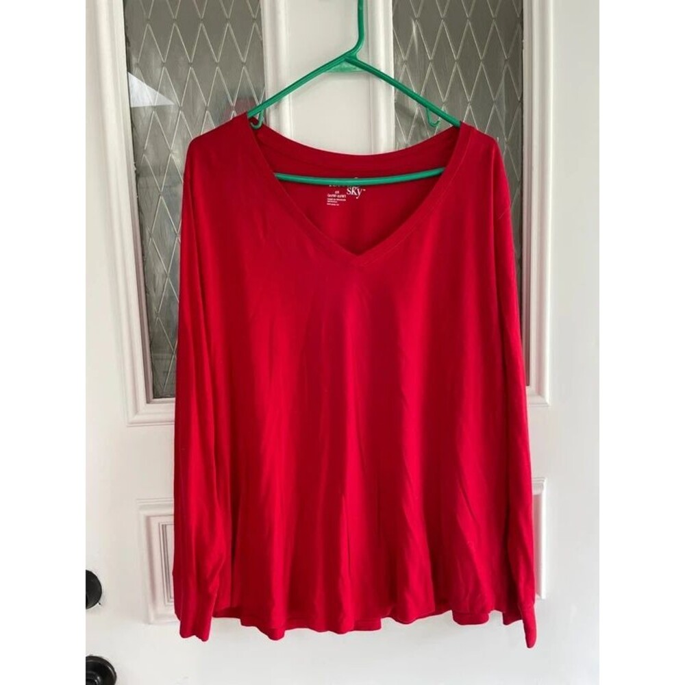 Terra & Sky women’s 2X red V-neck long sleeve top very good condition